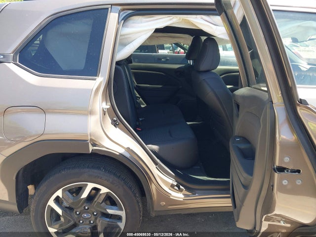 2025 Subaru Forester Premium Hybrid მანქანა იყიდება აუქციონზე, vin: JF2SLSED0SH432665, აუქციონის ნომერი: 45069530
