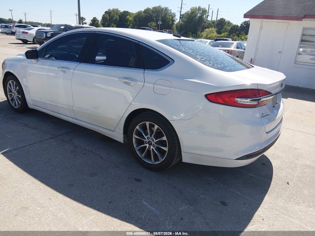 45069531 :رقم المزاد ، 3FA6P0HD4HR375596 vin ، 2017 Ford Fusion Se مزاد بيع