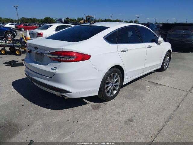 45069531 :رقم المزاد ، 3FA6P0HD4HR375596 vin ، 2017 Ford Fusion Se مزاد بيع