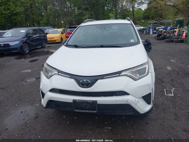 Продажа на аукционе авто 2018 Toyota Rav4 Le, vin: JTMBFREV7JJ219694, номер лота: 45069542