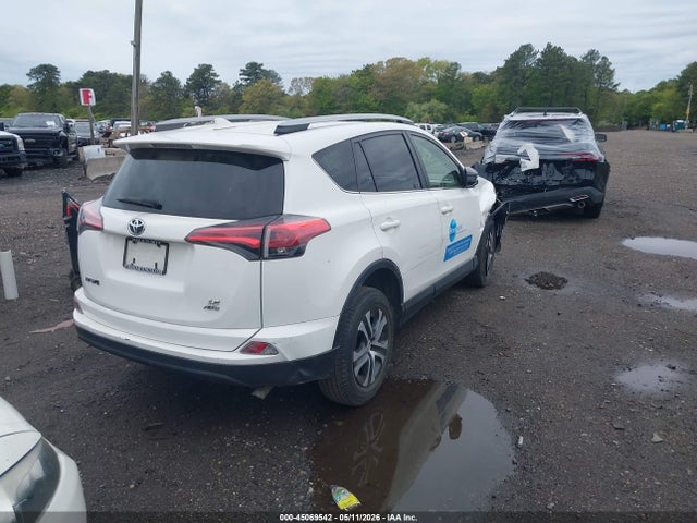 Продажа на аукционе авто 2018 Toyota Rav4 Le, vin: JTMBFREV7JJ219694, номер лота: 45069542