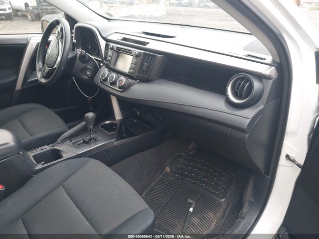 Продажа на аукционе авто 2018 Toyota Rav4 Le, vin: JTMBFREV7JJ219694, номер лота: 45069542
