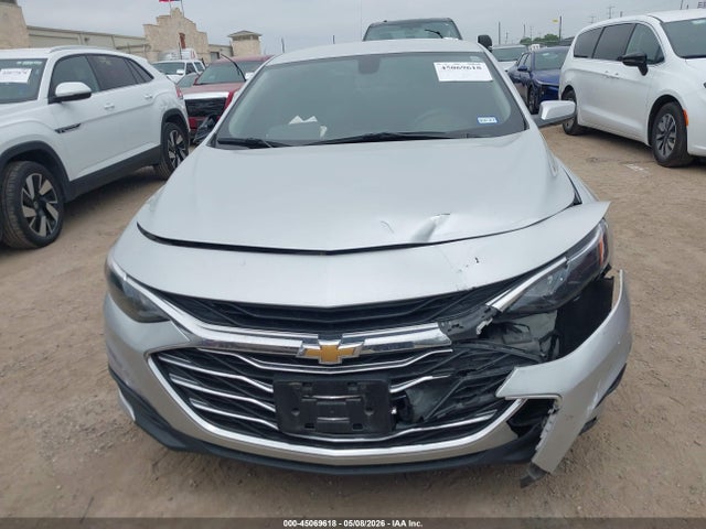 1G1ZD5ST6NF139921 Chevrolet Malibu Fwd Lt