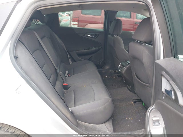 1G1ZD5ST6NF139921 Chevrolet Malibu Fwd Lt