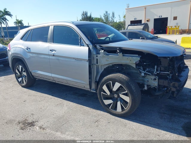 2026 Volkswagen Atlas Cross Sport Se With Technology მანქანა იყიდება აუქციონზე, vin: 1V2WC2CA2TC210554, აუქციონის ნომერი: 45069629