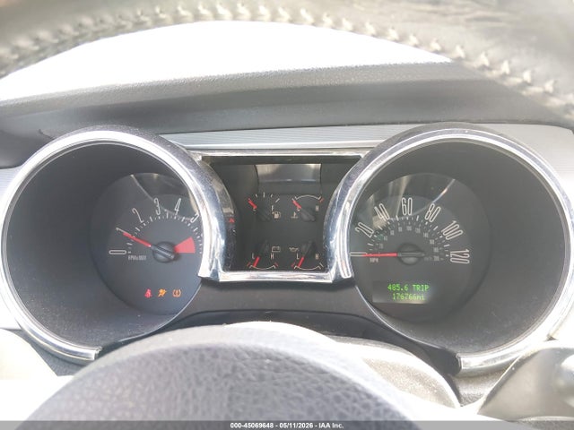 45069648 :رقم المزاد ، 1ZVHT80N585154672 vin ، 2008 Ford Mustang V6 Deluxe/v6 Premium مزاد بيع