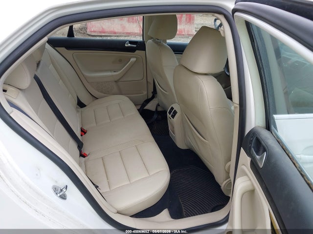 Продаж на аукціоні авто 2010 Volkswagen Jetta Se, vin: 3VWRZ7AJ9AM026735, номер лоту: 45069652