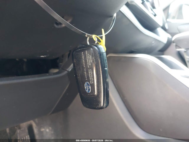 2022 Toyota Highlander Hybrid Xle მანქანა იყიდება აუქციონზე, vin: 5TDHBRCHXNS544870, აუქციონის ნომერი: 45069658