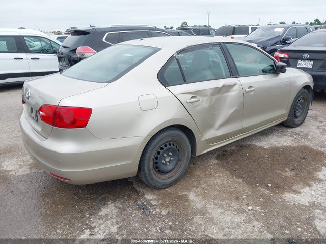2014 Volkswagen Jetta 2.0l S მანქანა იყიდება აუქციონზე, vin: 3VW2K7AJ5EM291048, აუქციონის ნომერი: 45069685