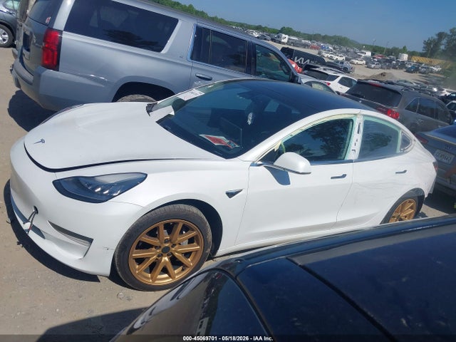 Продажа на аукционе авто 2019 Tesla Model 3 Long Range/performance, vin: 5YJ3E1EB0KF408419, номер лота: 45069701