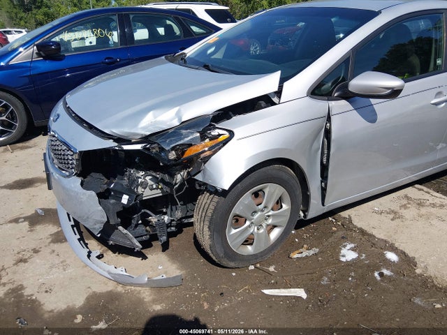 Aukcja sprzedaży 2017 Kia Forte Lx, vin: 3KPFK4A73HE142563, numer aukcji: 45069741