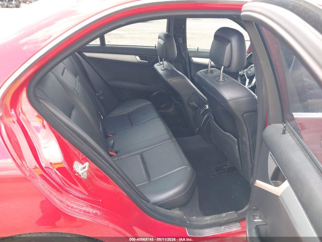 Продажа на аукционе авто 2012 Mercedes-benz C 250 Sport, vin: WDDGF4HB6CR239259, номер лота: 45069745