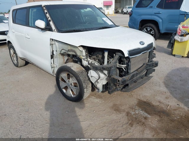 Продажа на аукционе авто 2016 Kia Soul, vin: KNDJN2A26G7328879, номер лота: 45069775