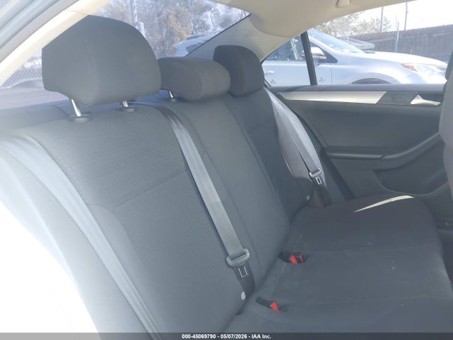 Продажа на аукционе авто 2016 Volkswagen Jetta 1.4t Se, vin: 3VWB67AJ6GM308074, номер лота: 45069790