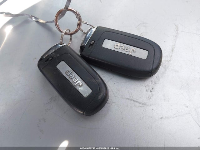 Продаж на аукціоні авто 2018 Jeep Compass Latitude 4x4, vin: 3C4NJDBB3JT435642, номер лоту: 45069792