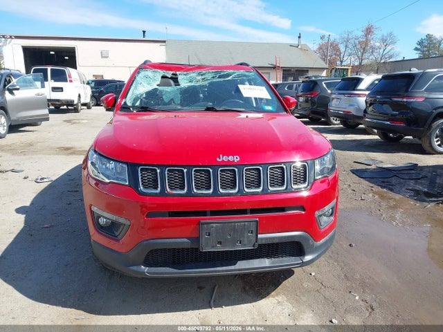 Продаж на аукціоні авто 2018 Jeep Compass Latitude 4x4, vin: 3C4NJDBB3JT435642, номер лоту: 45069792