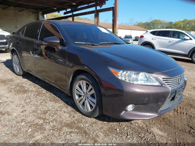 45069825 :رقم المزاد ، JTHBK1GG0F2205258 vin ، 2015 Lexus Es 350 مزاد بيع