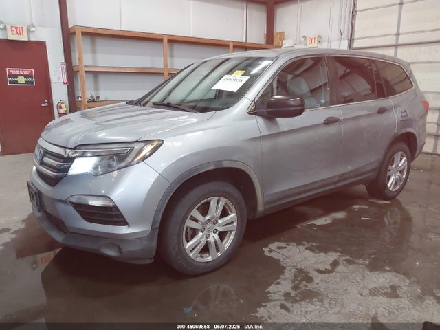Honda PILOT LX 2017 5FNYF5H11HB040905 Image 2