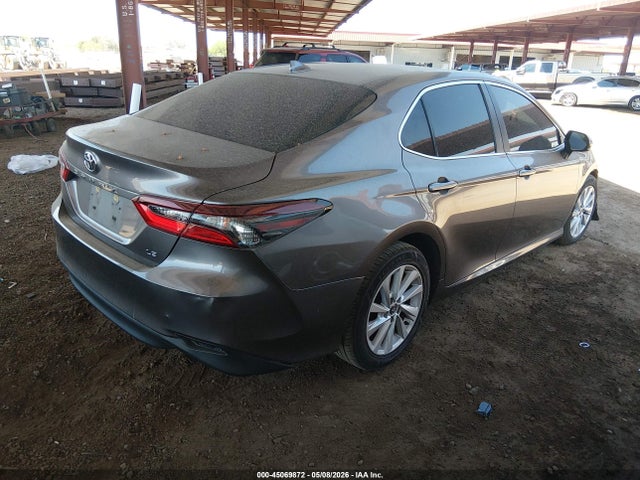 4T1C11AKXNU647131 Toyota CAMRY LE
