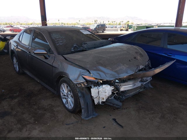 4T1C11AKXNU647131 Toyota CAMRY LE