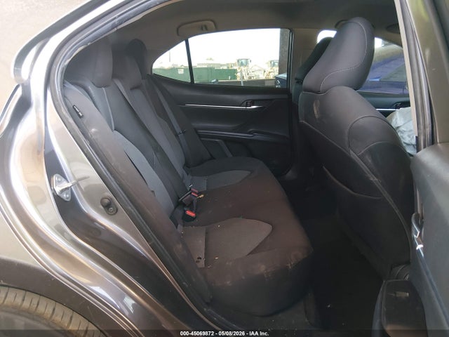 4T1C11AKXNU647131 Toyota CAMRY LE