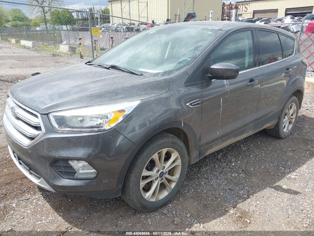 45069886 :رقم المزاد ، 1FMCU9GD7HUA60677 vin ، 2017 Ford Escape Se مزاد بيع