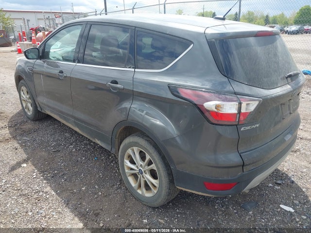 45069886 :رقم المزاد ، 1FMCU9GD7HUA60677 vin ، 2017 Ford Escape Se مزاد بيع