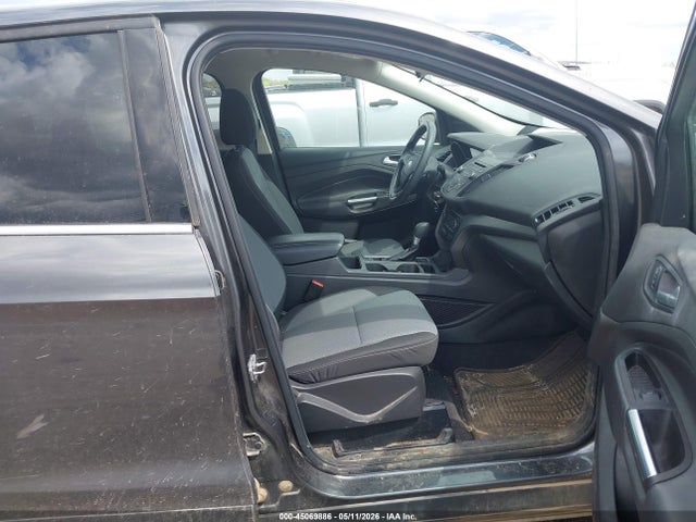 45069886 :رقم المزاد ، 1FMCU9GD7HUA60677 vin ، 2017 Ford Escape Se مزاد بيع