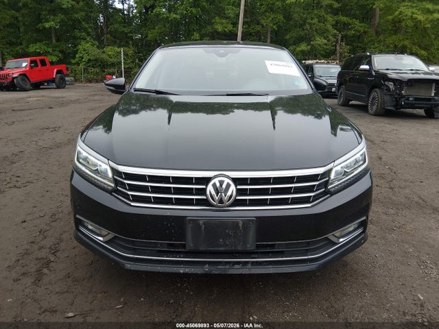45069893 :رقم المزاد ، 1VWCA7A32JC017715 vin ، 2018 Volkswagen Passat 2.0t Sel Premium مزاد بيع