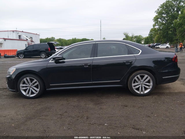 45069893 :رقم المزاد ، 1VWCA7A32JC017715 vin ، 2018 Volkswagen Passat 2.0t Sel Premium مزاد بيع