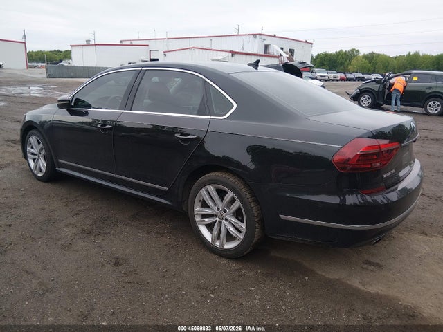 45069893 :رقم المزاد ، 1VWCA7A32JC017715 vin ، 2018 Volkswagen Passat 2.0t Sel Premium مزاد بيع