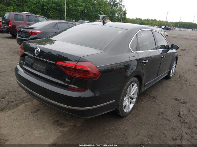 45069893 :رقم المزاد ، 1VWCA7A32JC017715 vin ، 2018 Volkswagen Passat 2.0t Sel Premium مزاد بيع