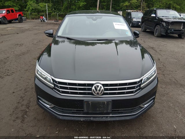 45069893 :رقم المزاد ، 1VWCA7A32JC017715 vin ، 2018 Volkswagen Passat 2.0t Sel Premium مزاد بيع