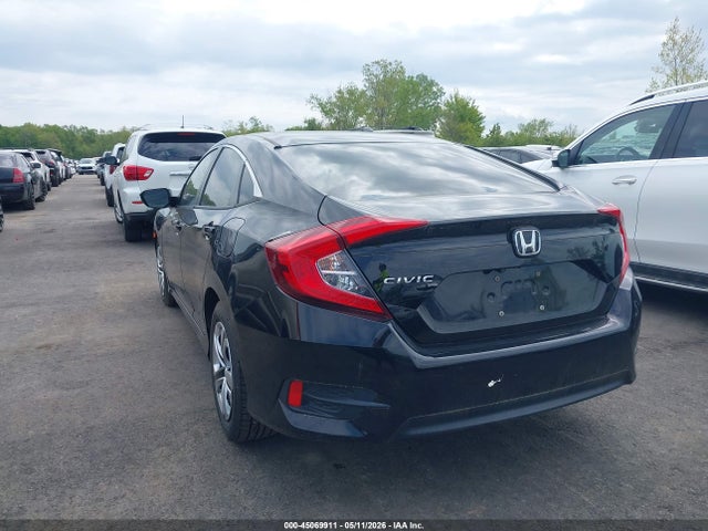 45069911 :رقم المزاد ، 2HGFC2F50JH575987 vin ، 2018 Honda Civic Lx مزاد بيع