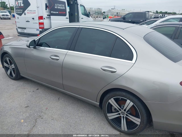 W1KAF4GBXNR051208 Mercedes-Benz C 300 Sedan