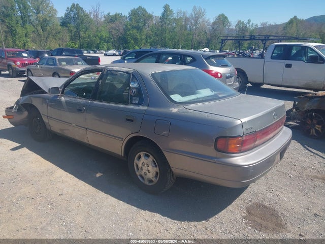 Aukcja sprzedaży 1993 Toyota Camry Le, vin: 4T1SK12E9PU244634, numer aukcji: 45069953