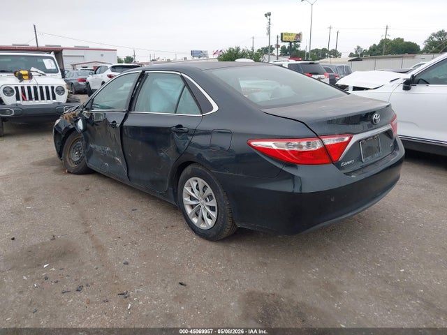 2016 Toyota Camry Le მანქანა იყიდება აუქციონზე, vin: 4T4BF1FK0GR564502, აუქციონის ნომერი: 45069957