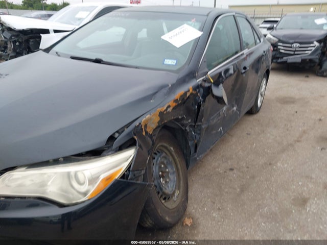2016 Toyota Camry Le მანქანა იყიდება აუქციონზე, vin: 4T4BF1FK0GR564502, აუქციონის ნომერი: 45069957