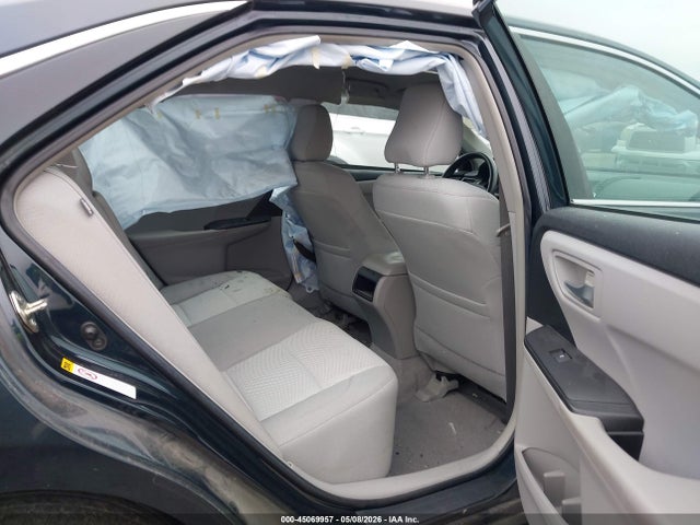 2016 Toyota Camry Le მანქანა იყიდება აუქციონზე, vin: 4T4BF1FK0GR564502, აუქციონის ნომერი: 45069957