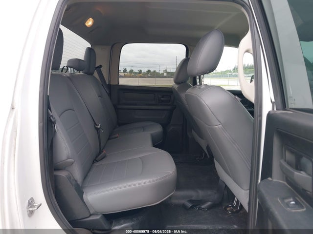 Aukcja sprzedaży 2018 Ram 1500 Tradesman  4x4 5'7 Box, vin: 1C6RR7KTXJS300557, numer aukcji: 45069979