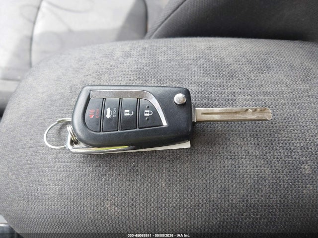 Продаж на аукціоні авто 2021 Toyota Corolla Le, vin: JTDEPMAE8MJ117716, номер лоту: 45069981