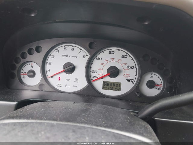45070030 :رقم المزاد ، 1FMCU03114KA41233 vin ، 2004 Ford Escape Xlt مزاد بيع