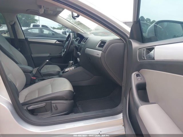Продажа на аукционе авто 2014 Volkswagen Jetta Hybrid Se, vin: 3VW637AJ9EM279659, номер лота: 45070031