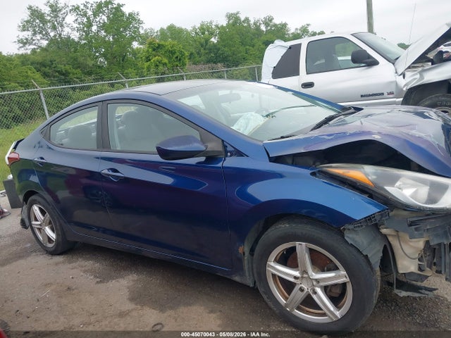 2016 Hyundai Elantra Se მანქანა იყიდება აუქციონზე, vin: 5NPDH4AE4GH737176, აუქციონის ნომერი: 45070043