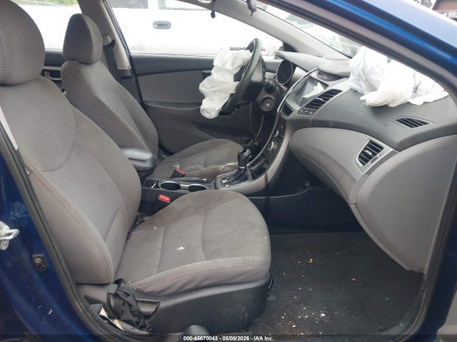 2016 Hyundai Elantra Se მანქანა იყიდება აუქციონზე, vin: 5NPDH4AE4GH737176, აუქციონის ნომერი: 45070043