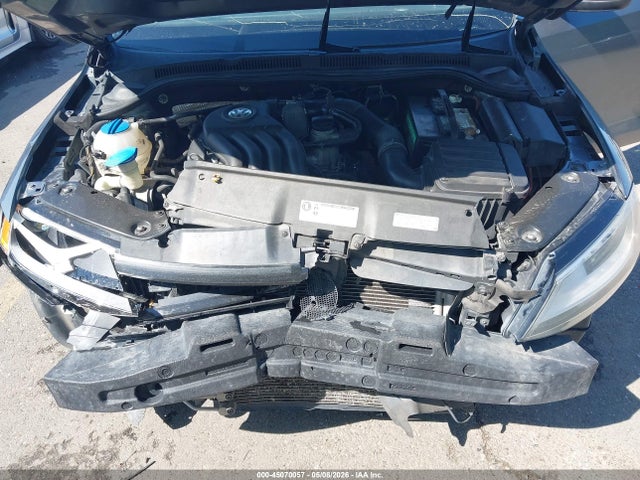 45070057 :رقم المزاد ، 3VW2K7AJXEM251418 vin ، 2014 Volkswagen Jetta 2.0l S مزاد بيع