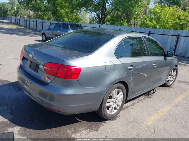 45070057 :رقم المزاد ، 3VW2K7AJXEM251418 vin ، 2014 Volkswagen Jetta 2.0l S مزاد بيع