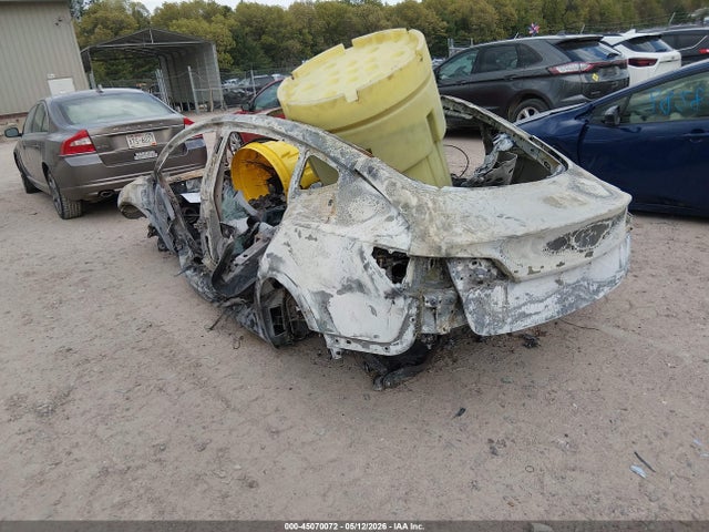 45070072 :رقم المزاد ، 5YJ3E1EB3KF209073 vin ، 2019 Tesla Model 3 Long Range/performance مزاد بيع