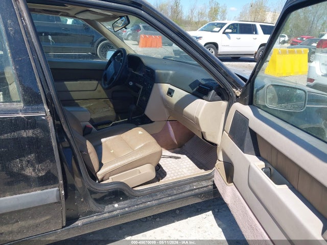 1994 Volvo 850 მანქანა იყიდება აუქციონზე, vin: YV1LS5527R2103085, აუქციონის ნომერი: 45070099