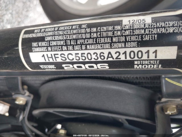 45070100 :رقم المزاد ، 1HFSC55036A210011 vin ، 2006 Honda Vtx1300 C مزاد بيع